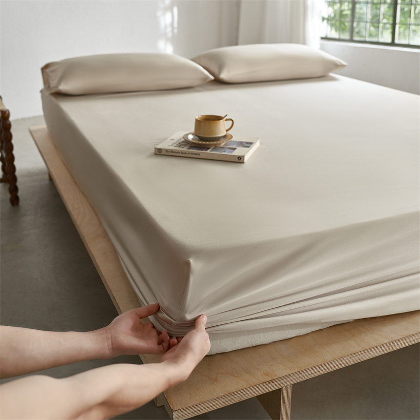 Простыня на резинке из 100% на – обзор и цена Silk Sheet Set