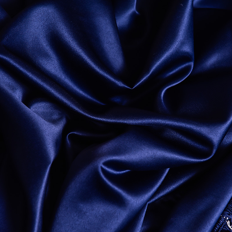 Роскошные ледяные шелковые тка – обзор и цена Silk Sheet Set